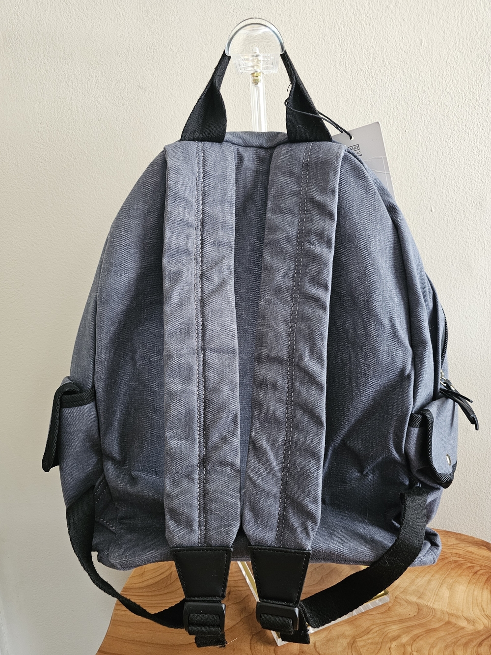 London Fog Gray Men's Backpack - Stylish Everyday Carry - Picture 8 of 9